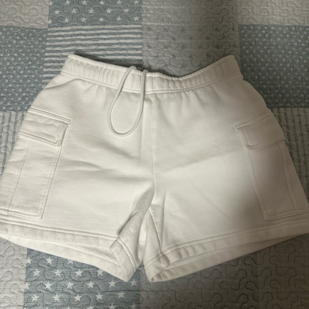 Aritzia White Cargo Shorts